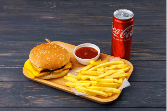 Чізбургер меню (говядина), (чізбургер, карт.фрі, кетчуп, Кока-Кола), 700г